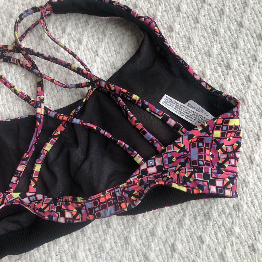 Victoria's Secret Sport Women's Sports Bra M Multi-Color Printed Strappy Back - Picture 3 of 6